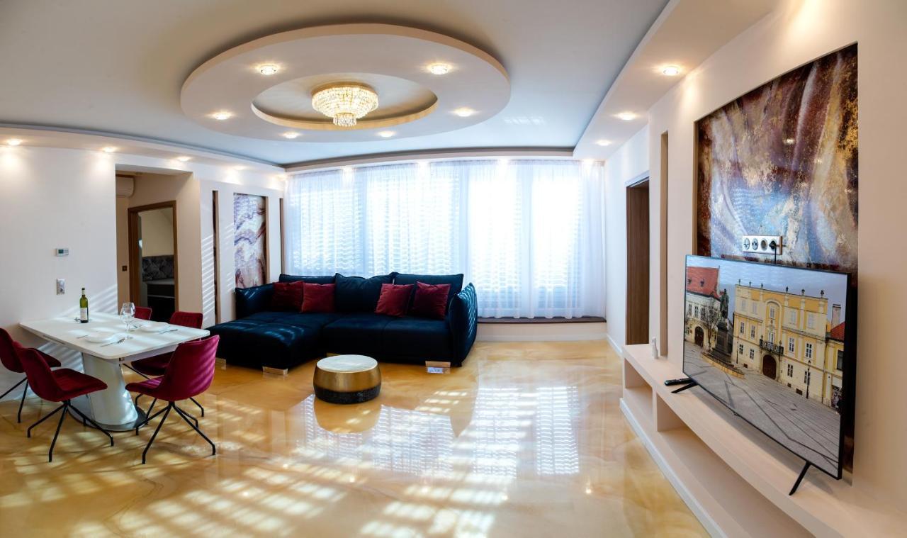 Dream Apartman 1 With Free Parking Győr Eksteriør bilde